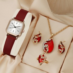 <span class=keywords><strong>2025</strong></span>新款女式休闲简约石英表小方水滴清新饰品套装真皮表带合金奢华手表