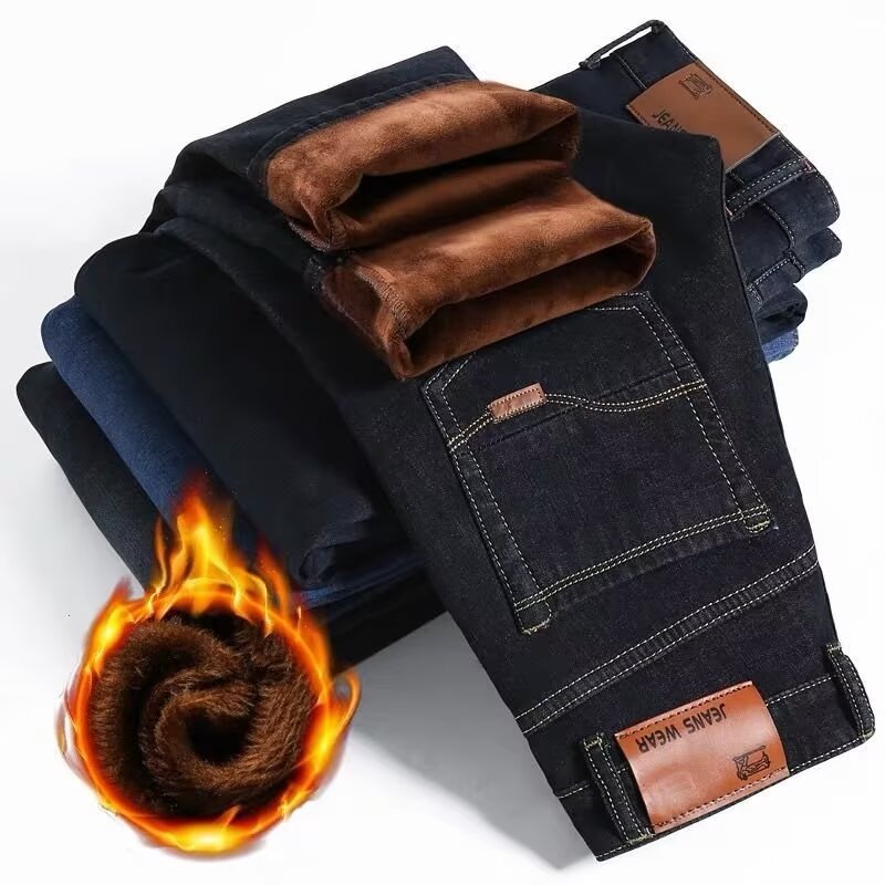 La taglia nera veste piccolo.