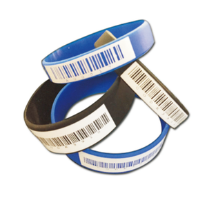 Commercio all'ingrosso di nuovi prodotti personalizzato tipo cinturino orologio Laser serigrafia codici <span class=keywords><strong>QR</strong></span> Silicone braccialetto per ospedale