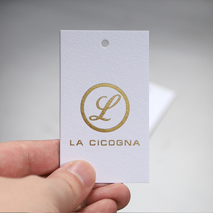 Tùy Chỉnh Vàng Lá Logo May Đơn Giản <span class=keywords><strong>Hang</strong></span>-Thẻ Dập Nóng In Quần Áo <span class=keywords><strong>Tag</strong></span> Cho Ăn Mặc - Product Image 5