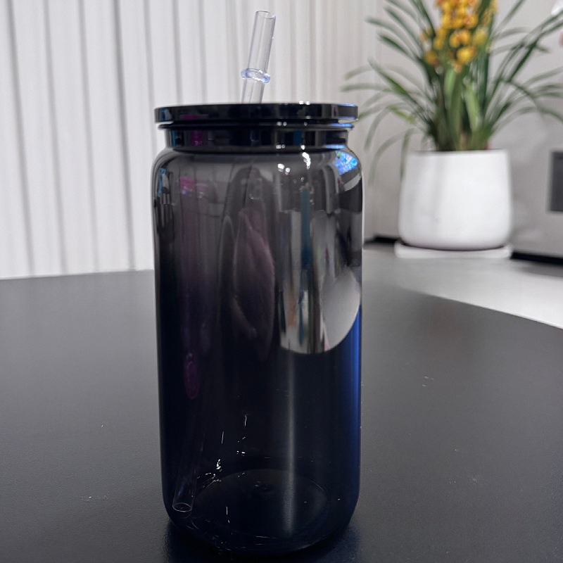 4. Noir transparent