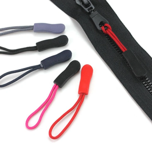 Tùy chỉnh đầy màu sắc mềm PVC dây kéo kéo quần áo cao su Silicone dây Zip pullers - Product Image 6