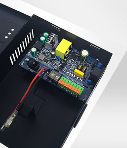 12V 5A 4CH金属盒闭路电视电源UPS 12VDC 60w盒装电源，用于110V/220输入60W/96W/200输出 - Product Image 3