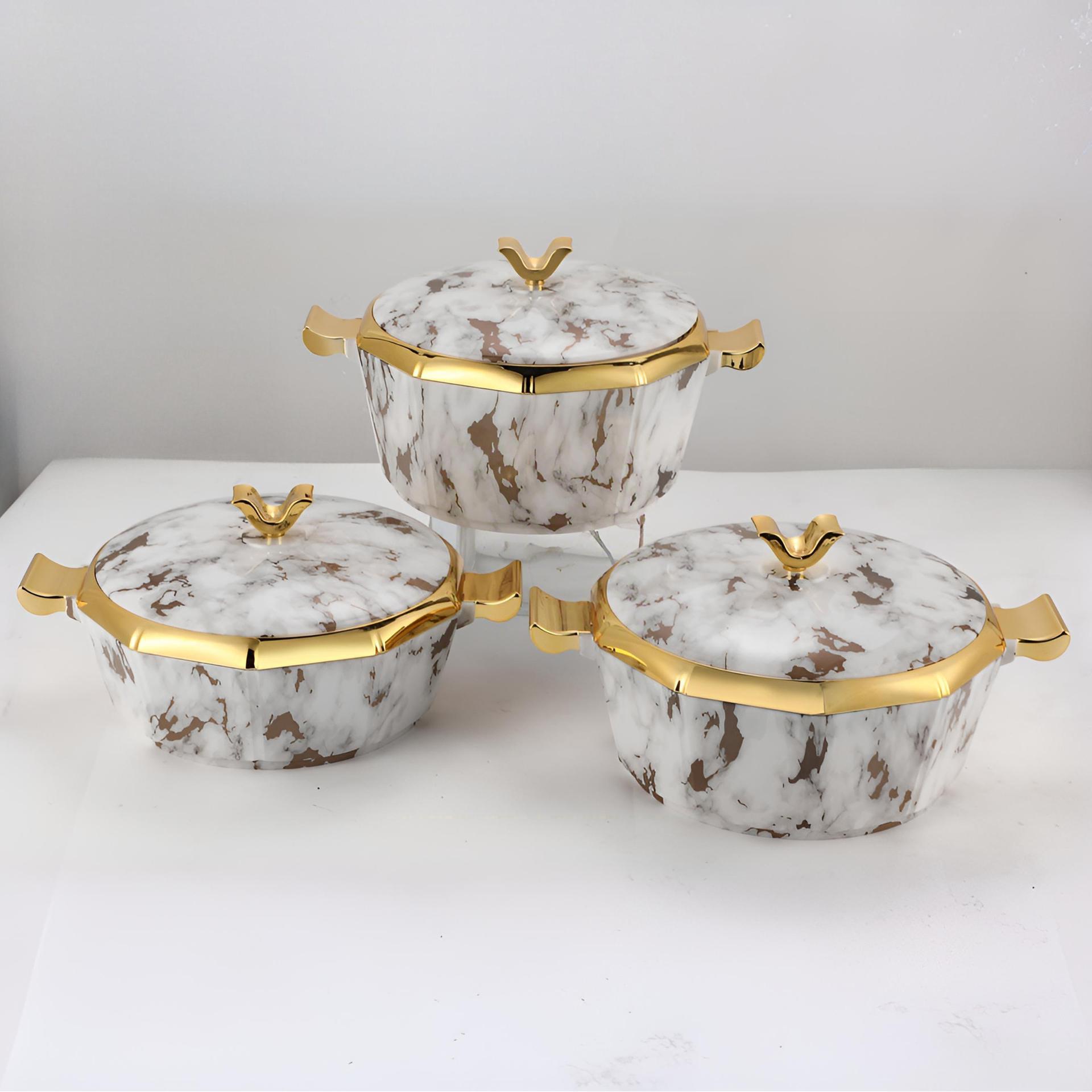 White and brown marble pattern