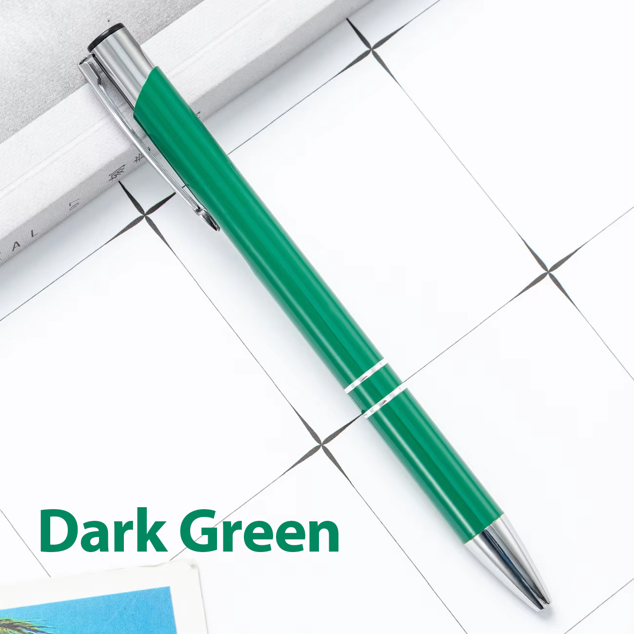 Verde oscuro