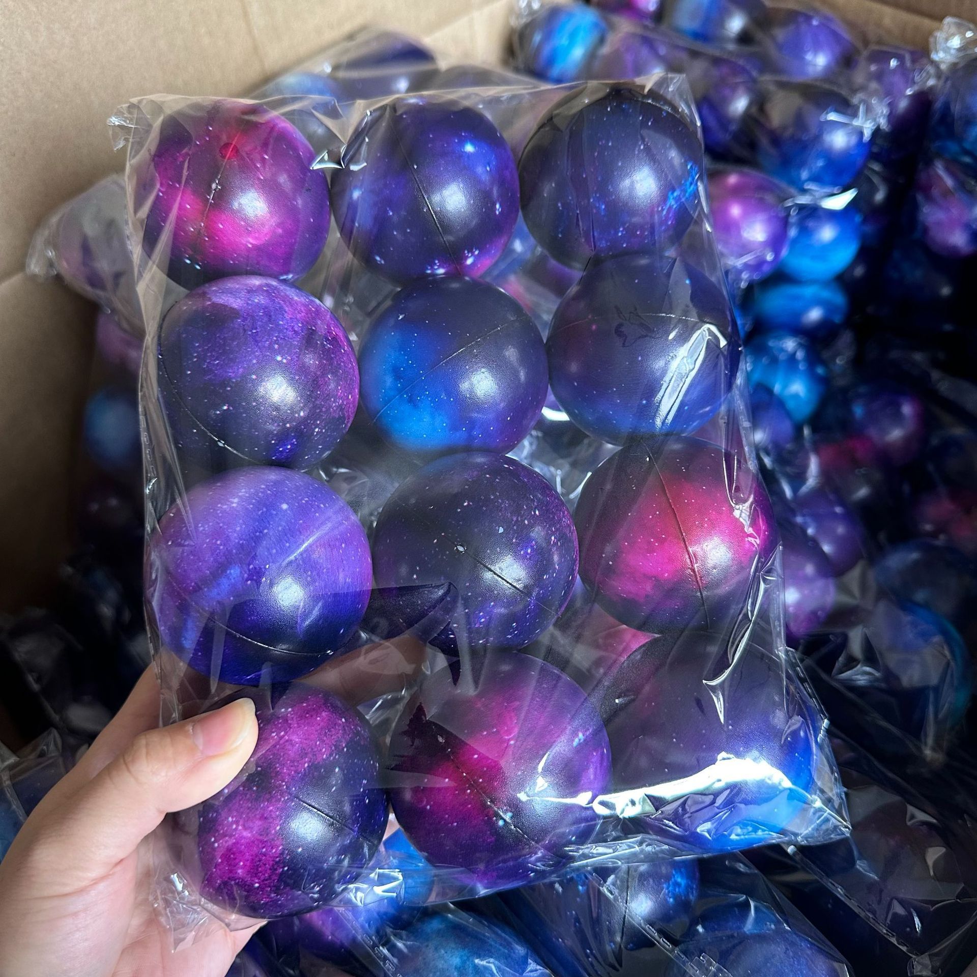 63 bola de estrellas morada