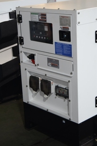 Lsuzu/Kubota 12KW 15kVA nhỏ im lặng Máy phát điện diesel đặt 50Hz AC 3 giai đoạn cho nhà sử dụng - Product Image 6