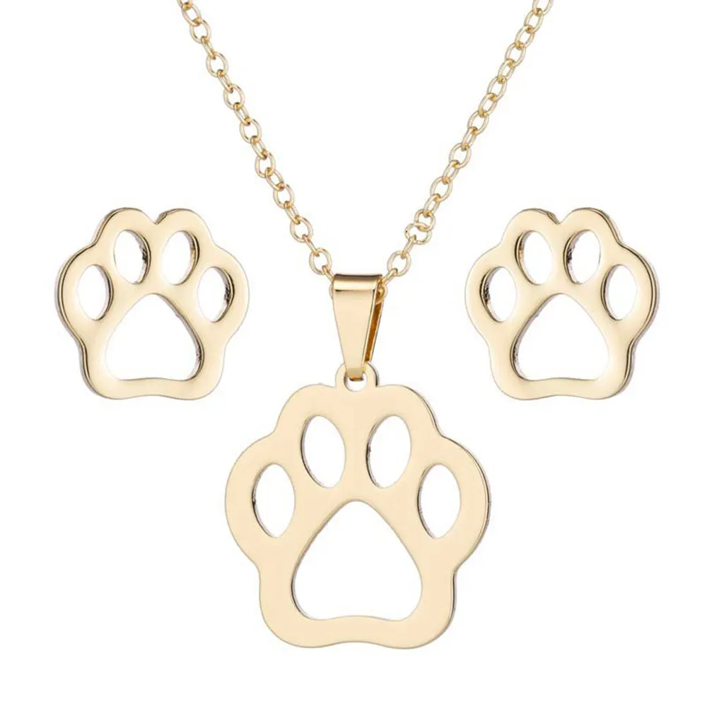 Set di collana di orecchini con stampa di zampa di cane scavata minimalista europea e americana, Set di tre pezzi di gioielli a mano in acciaio inossidabile