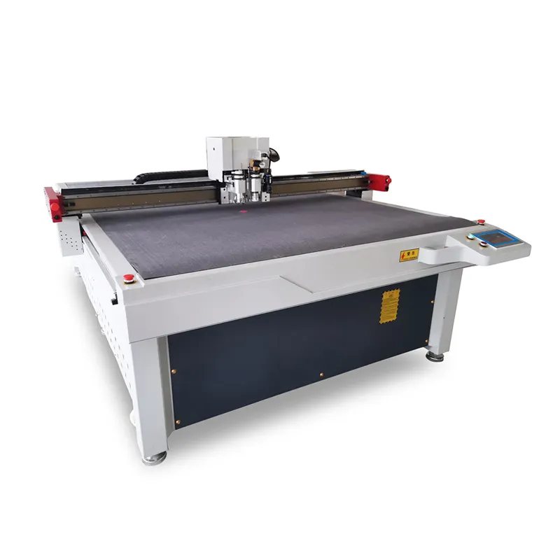 Nieuwe Ontwerp Digitale Cutter Cnc Oscillerende Mes Flatbed Textiel Snijden Tafel Apparel Machine Voor Kleding