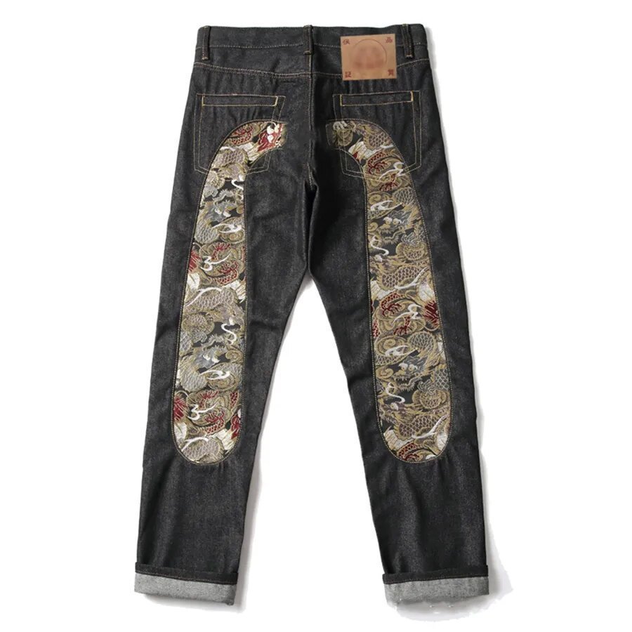 Style trois (pantalon noir)
