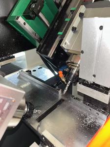 Máquina de mecanizado CNC de bajo precio, máquina de perforación y corte de múltiples orificios de 90 grados adecuada para la fabricación de productos metálicos - Product Image 5