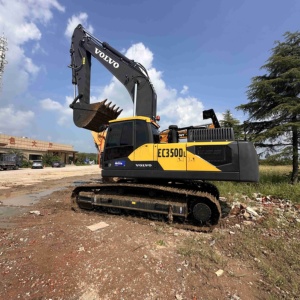 2022 yılında üretilen Volvo 350d, mükemmel durumda ve orijinal boyaya sahip - Product Image 2