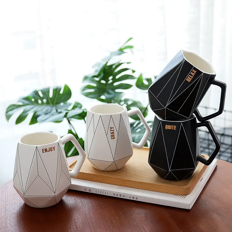 Fabrika outlet yaratıcı poligon seramik ofis kahve süt çiftler için kupa