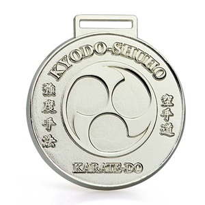 安い高品質のデザインあなた自身の空白のテコンドー柔道空手スポーツメタルトロフィーメダルカスタム空手メダル