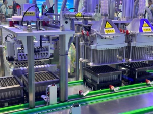 Máquina clasificadora de tubos de ensayo de sangre de alta velocidad desarrollada por China IVEN - Product Image 2