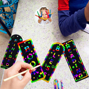 Renkli el-boyalı noel Graffiti Scratch kağıt zanaat geri okul çocuk paskalya partileri