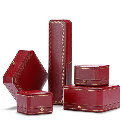 Coffret à bijoux rouge