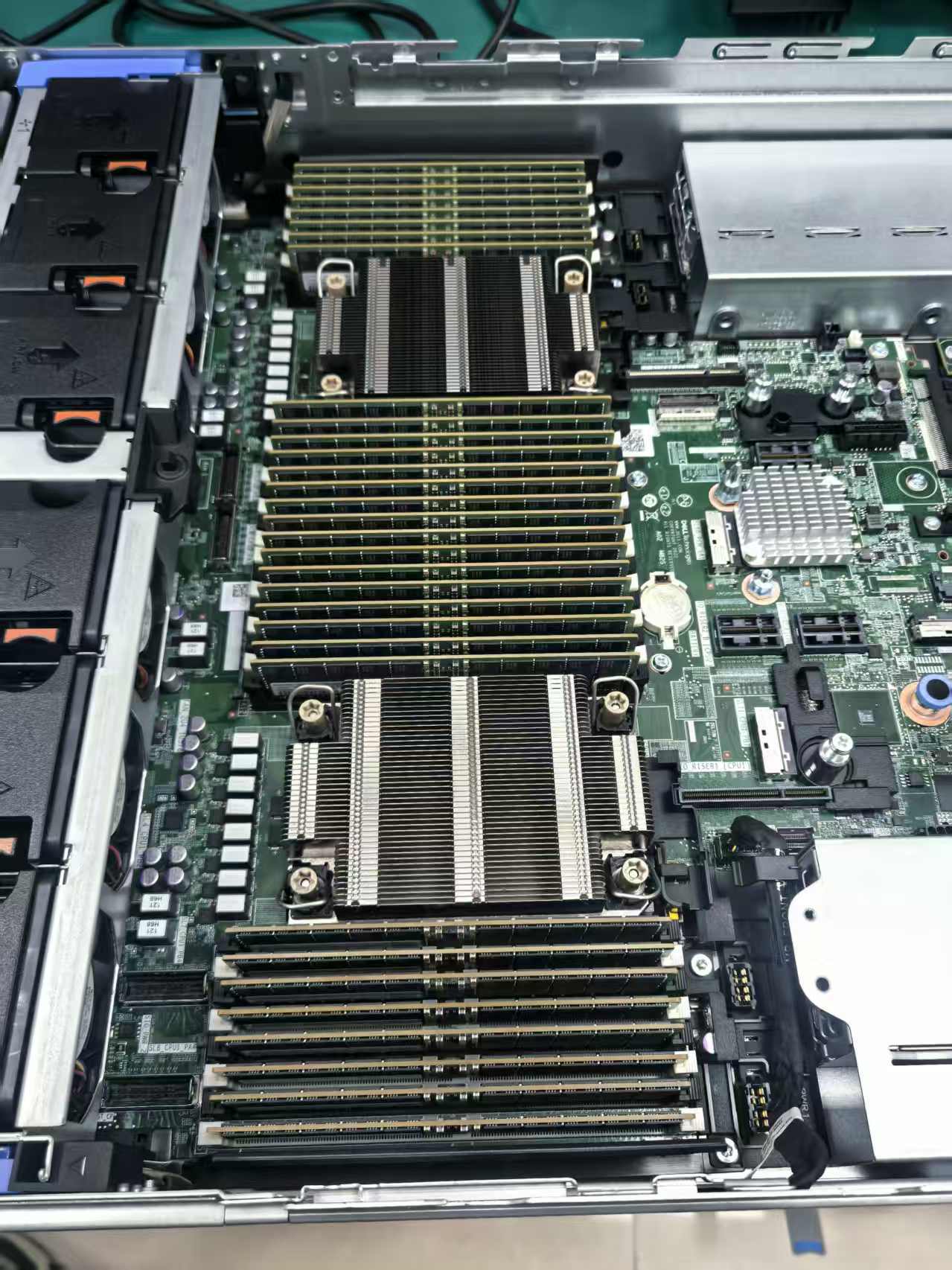 R550 5318Y 32G*2 960GSSD*2 24SAS*4 H755 1100W*2