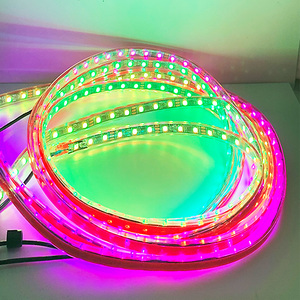 Erstellen Sie ein auffälliges <span class=keywords><strong>Display</strong></span>: Wie bunte Chassis-Lichter Ihr Fahrzeug aussehen verbessern können