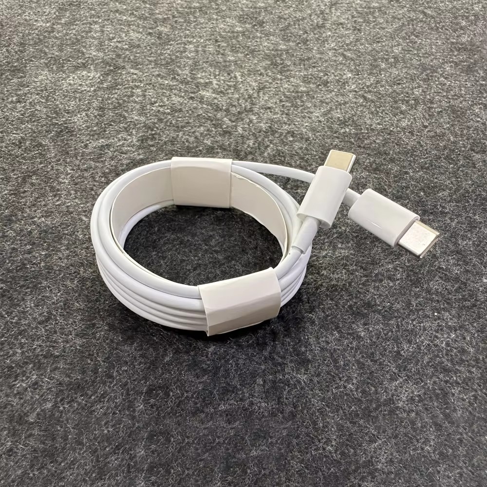 Câble blanc