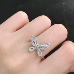 Bague 0,4 ct 580 USD