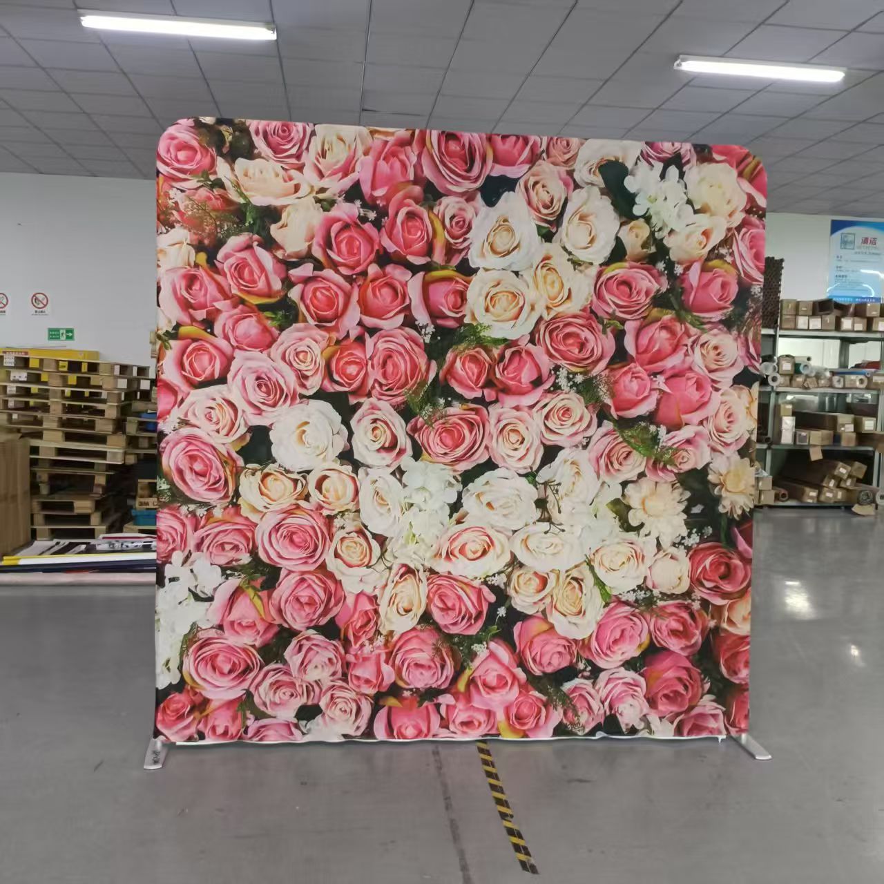 18-Single-sided print on canvas + stand + bag