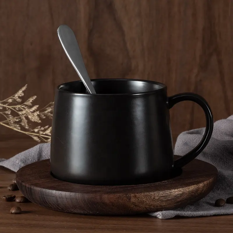 Taza de cerámica con logotipo personalizado, taza de café con placa de cerámica o placa de madera, color negro mate