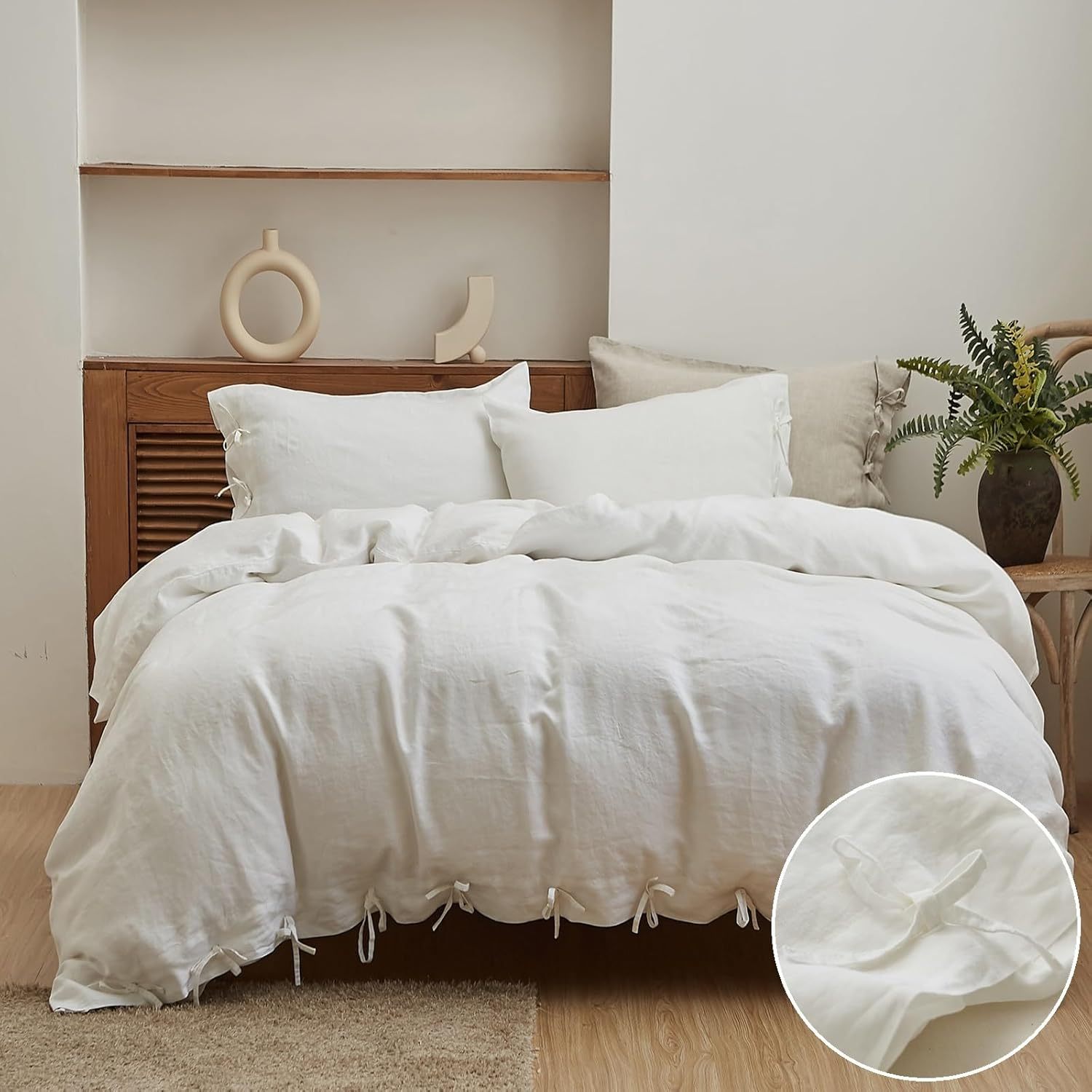 Decorazione con fiocco bianco