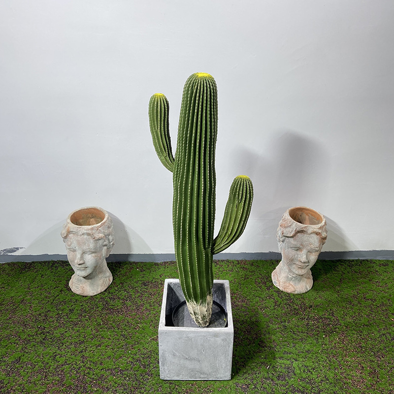 dragon and phoenix pillars - 90cm high