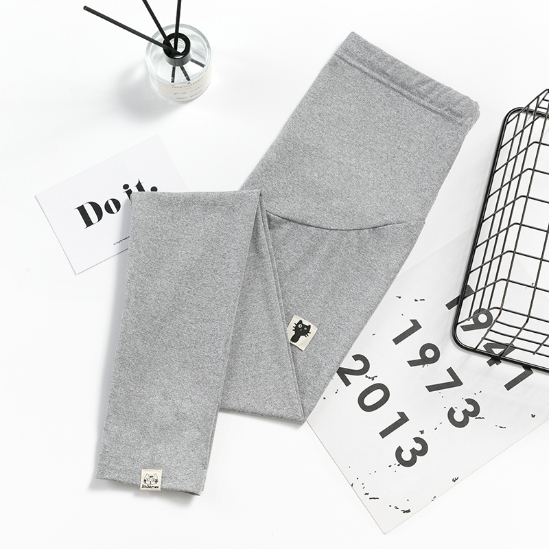 Gris clair avec chat
