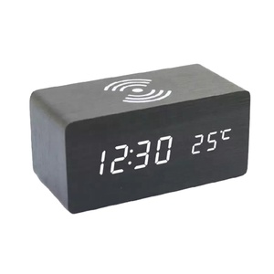 Reloj de escritorio digital de madera de carga inalámbrica moderna inteligente LED luz digital temperatura calendario Mesa despertador cargador - Product Image 2