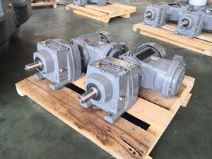R系列螺旋三级减速齿轮箱适用于工程和建材机械 - Product Image 3