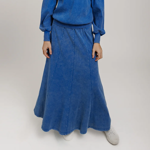 कस्टम डेनिम ब्लू एसिड वॉश जर्सी बच्चों के लिए लोचदार कमर बैंड के साथ किशोर निजी लेबल के लिए कपास मैक्सी स्कर्ट - Product Image 3