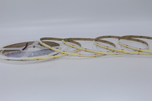 แถบไฟ LED 12V หรี่แสงได้480LED/ม. CRI90 6.6มม. 2เส้น COB พร้อมสวิตช์ควบคุมระยะไกลและการจัดอันดับ IP20