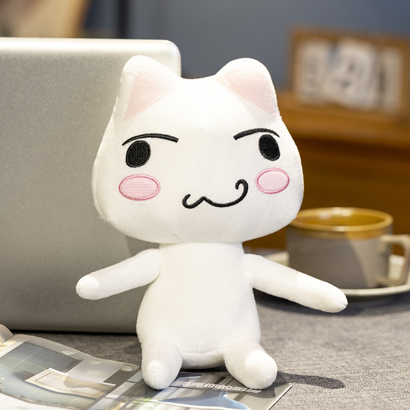Chat souriant blanc