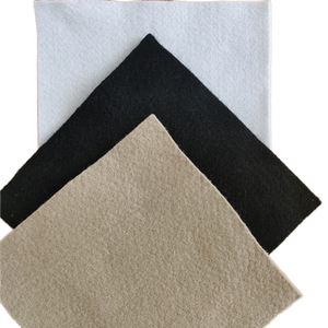 Materiale ad alta densità di geotessile in poliestere corto in fibra di geotessile Non tessuto perforato ad ago per le applicazioni di base e di drenaggio - Product Image 2