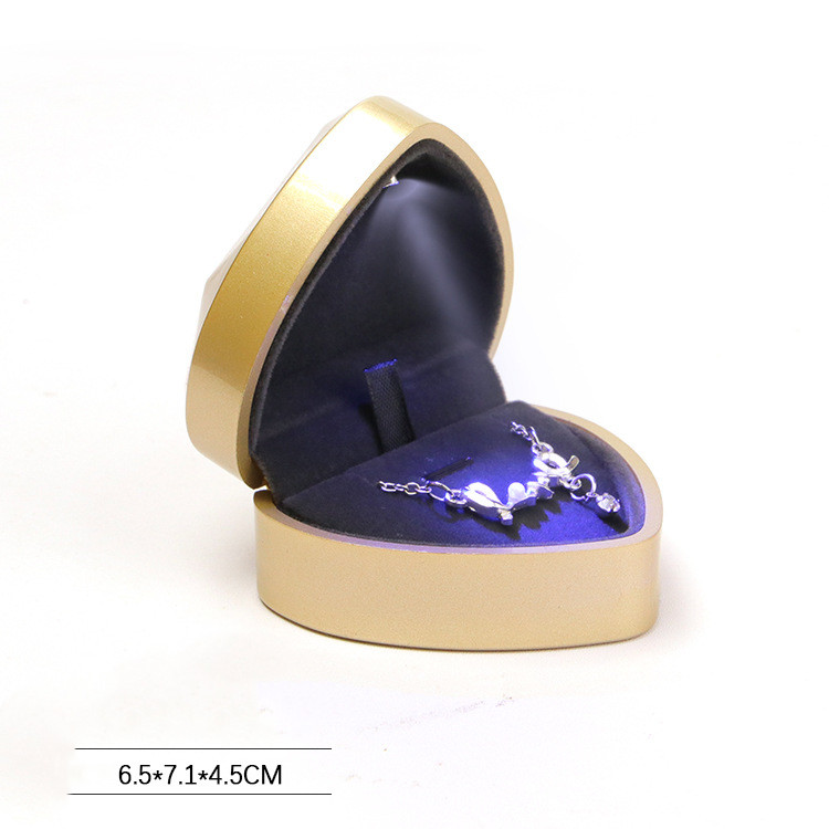 Jaune-boîte à collier