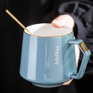 סיטונאי Drinkware בעבודת יד צבעוני תה ספל נורדי סגנון קרמיקה חלב ספל קפה עם זהב רים