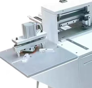 Sıcak satış yüksek hassasiyetli otomatik yüksek hızlı kanal açma makinesi için yeni köşe kesme gri kurulu oluk kesici karton - Product Image 6