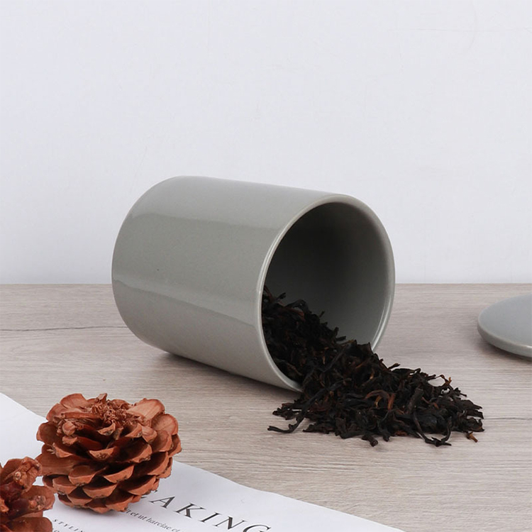Customized Wholesale Gift Craft Cylindrical Candle Jar With Lid Decorative Ceramic Home Luxury Unique White Decoration