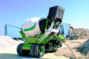 Çin HUAYA 1.5 2 2.5 3 CBM kendinden yükleme beton mikser tankı döner mikser 55kw karıştırma güç satılık - Product Image 3