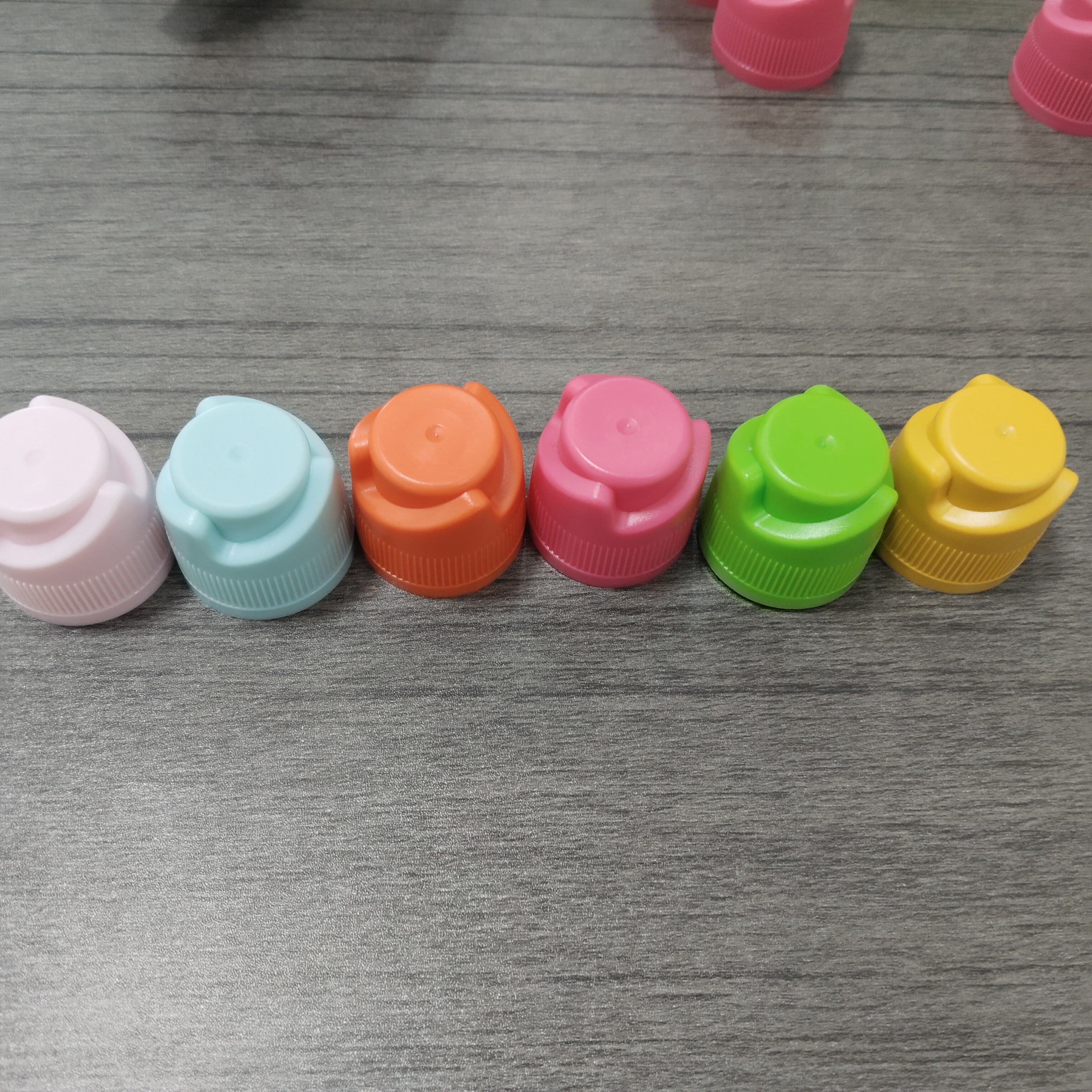 สีเหลือง