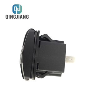 双端口防水USB扩展插座DC 12V 3.1A面板安装，带ABS 2个交流插座和2个USB a端口Wifi兼容 - Product Image 4