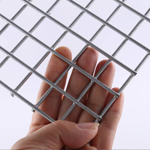 Fer galvanisé Treillis soudé Trou carré Couleur noire Installation facile <span class=keywords><strong>Cages</strong></span> pour oiseaux et lapins - Product Image 5