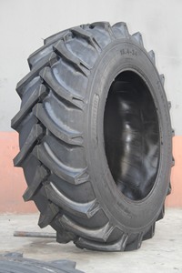 Traktörler için R1 desenli tarla lastiği 8.3-20 8.3-24 - Product Image 3