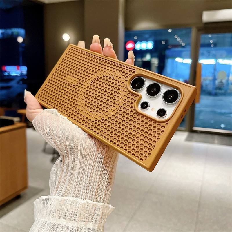 สีน้ำตาล