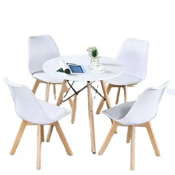 Assento de plástico pequeno nórdico moderno azul branco tulipa pernas de madeira conjunto de mesa de jantar personalizado 4 cadeiras para sala de jantar