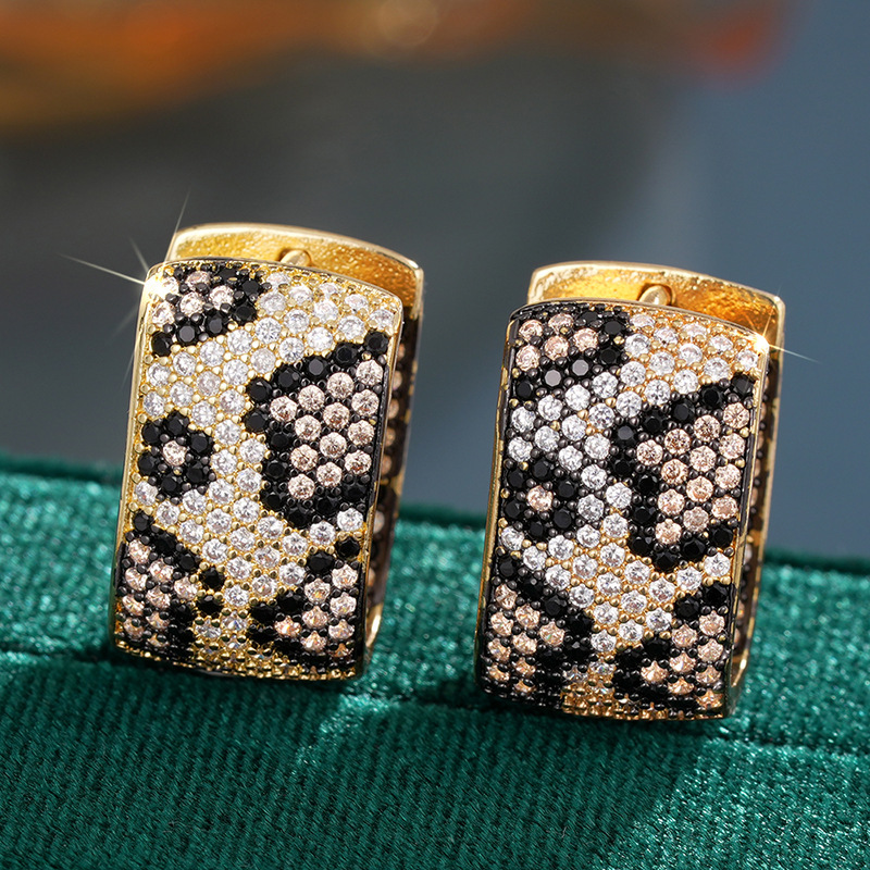 E4599 yellow gold