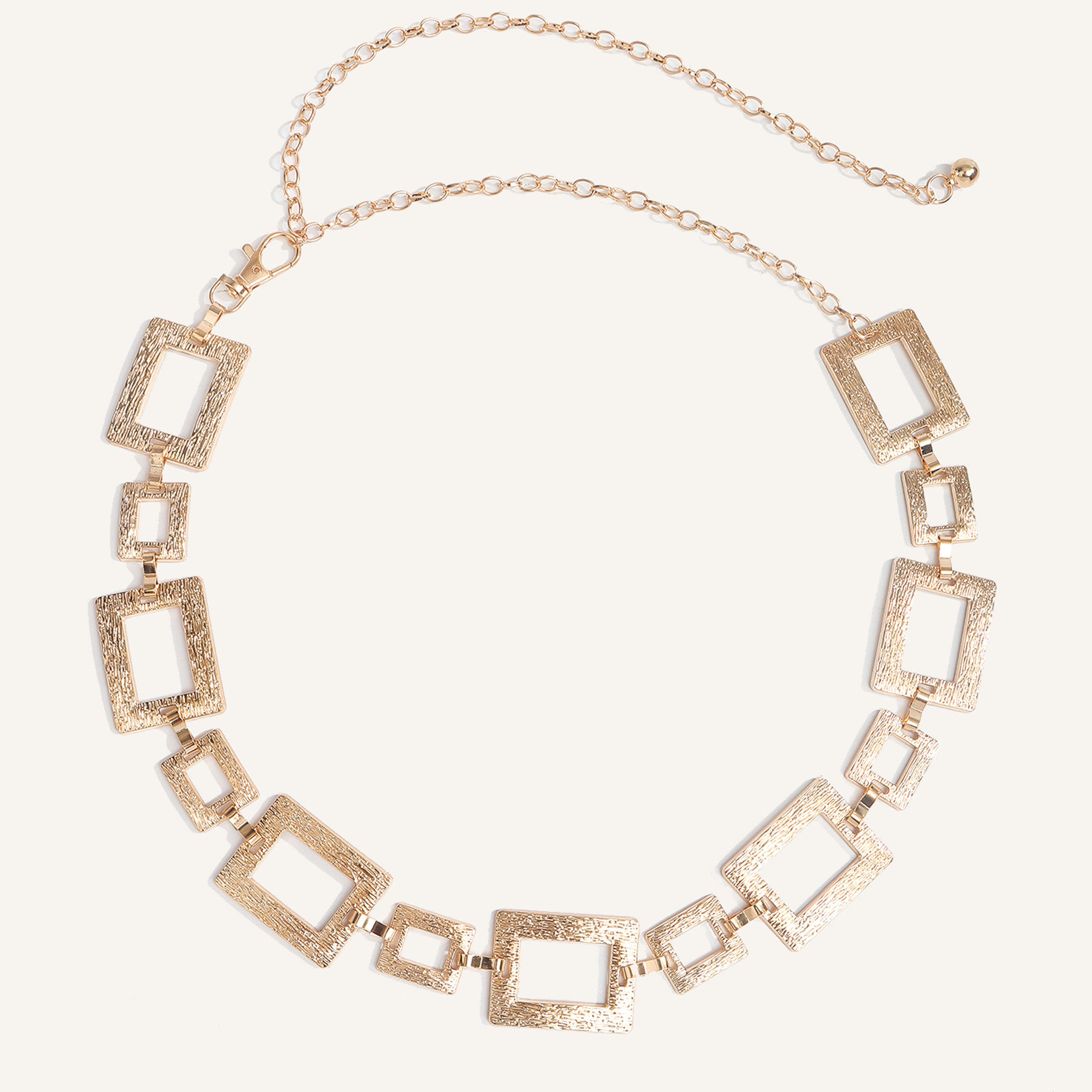 สี่เหลี่ยมสีทองขนาดใหญ่