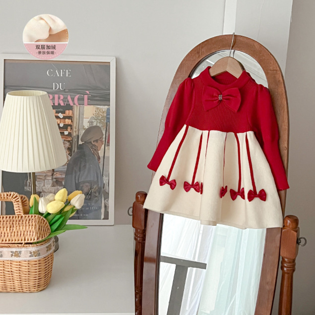 Fleece-lined red hem bowknot skirt